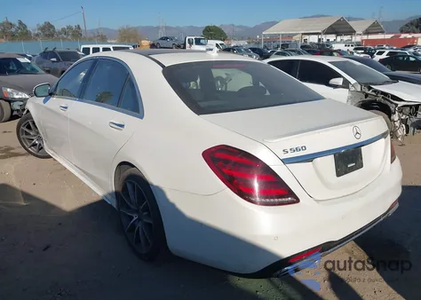 2019 Mercedes-Benz S 560 z USA, uszkodzony, nr VIN WDDUG8DB3KA474213